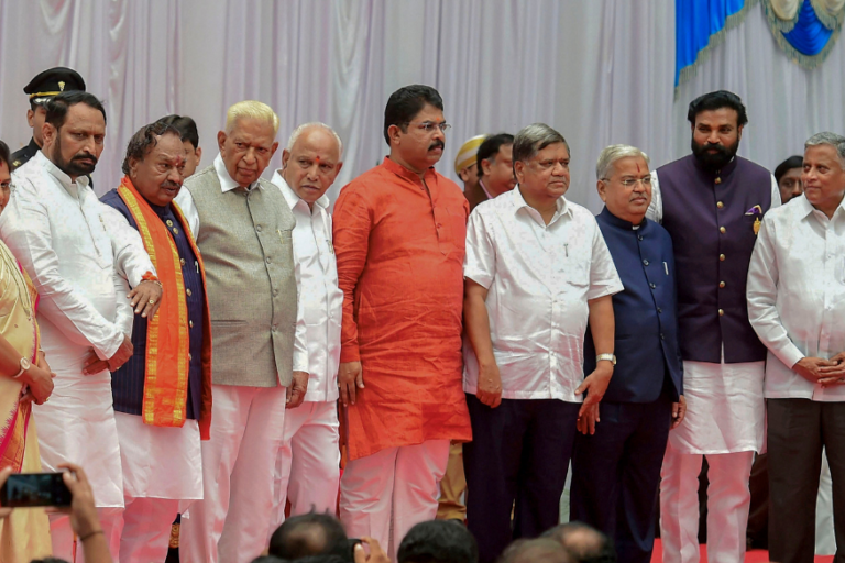 ಉಪಚುನಾವಣೆ – ಬಿಜೆಪಿ ಉಪೇಕ್ಷೆ: ಬಂದ್ರೆ ಬೆಟ್ಟ….. ಹೋದ್ರೆ….