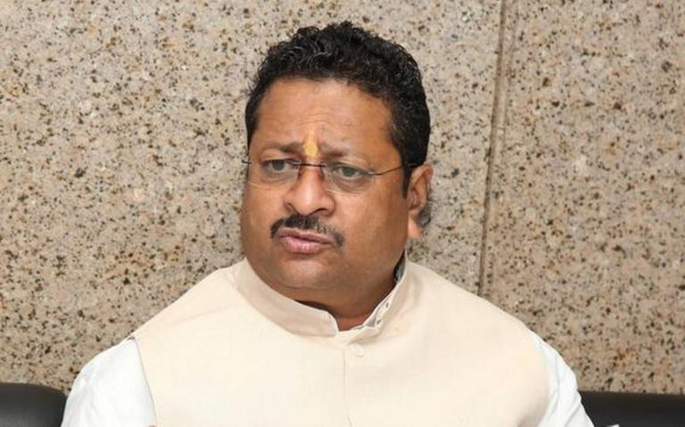 ನನ್ನನ್ನು ಬಂಧಿಸಲು ಲಿಂಗಾಯತ ಐಪಿಎಸ್‌ ಅಧಿಕಾರಿಗಳನ್ನು ಕಳುಹಿಸಿದ್ದರು: ಯತ್ನಾಳ್ ಆರೋಪ