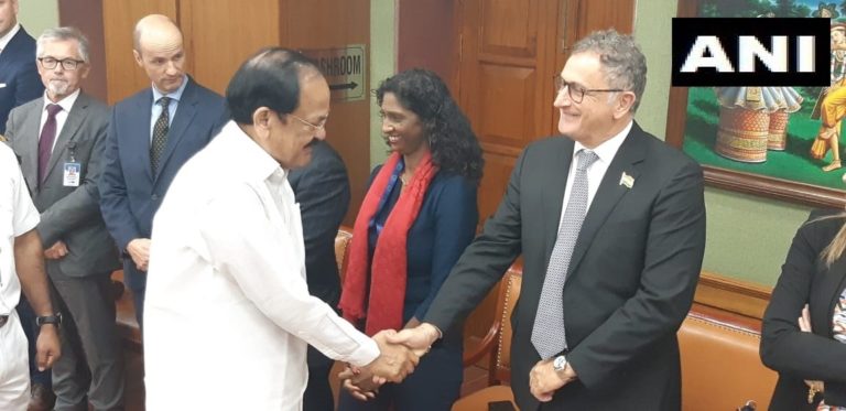 ಕಾಶ್ಮೀರ ಭೇಟಿಗೆ ಐರೋಪ್ಯ ಒಕ್ಕೂಟ ನಿಯೋಗಕ್ಕೆ ಅನುಮತಿ: ಕೇಂದ್ರದ ನಿಲುವಿಗೆ ವಿಪಕ್ಷಗಳ ತರಾಟೆ