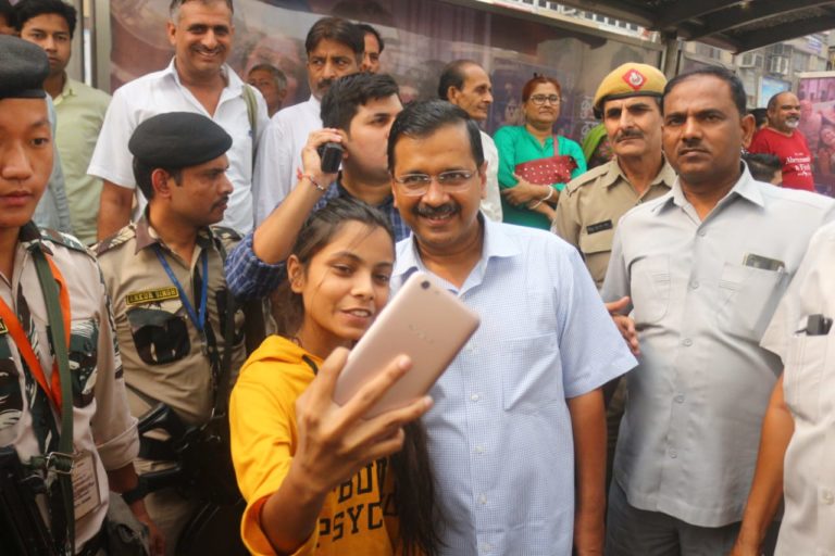 ಉಚಿತ ಬಸ್‌ ಪಾಸ್‌ – ದಿಲ್ಲಿ ಮಹಿಳೆಯರು ದಿಲ್‌ ಖುಷ್‌.. : ಮುಂದಿನ ಕೊಡುಗೆ ವಿದ್ಯಾರ್ಥಿಗಳು ಮತ್ತು ಹಿರಿಯ ನಾಗರಿಕರಿಗೆ…