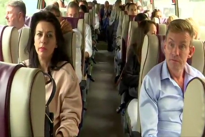 ಕಾಶ್ಮೀರ ಭೇಟಿಗೆ ಅನಧಿಕೃತ ಬಲಪಂಥೀಯ ಗುಂಪಿಗೆ ಮಣೆ: ಎಲ್ಲೆಡೆ ತೀವ್ರ ಖಂಡನೆ