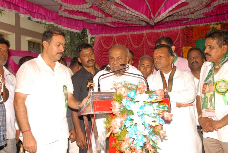 ಪರಿಹಾರ ಬಿಡುಗಡೆ ಮಾಡದಿದ್ದರೆ ಜಂತರ್ ಮಂತರ್ ನಲ್ಲಿ ಪ್ರತಿಭಟನೆ: ದೇವೇಗೌಡರ ಎಚ್ಚರಿಕೆ  