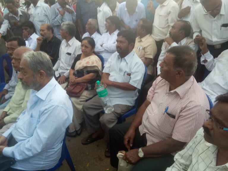 ಕೆ.ಬಿ ಸಿದ್ದಯ್ಯ ಅಂತಿಮ ದರ್ಶನಕ್ಕೆ ಹೋರಾಟಗಾರರ ದಂಡು.. ಕಂಬನಿ ಮಿಡಿದ ಗಣ್ಯರು