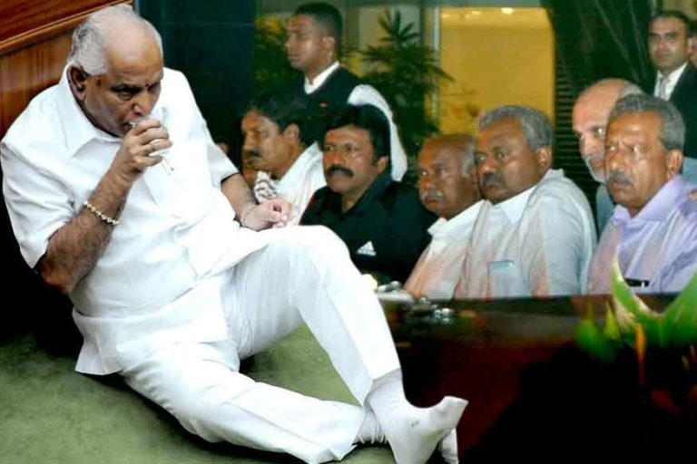 ‘ಸುದ್ದಿಯೇನೆ, ಮನೋಲ್ಲಾಸಿನಿ’ : ಏನಿದು ಅನರ್ಹತೆ?