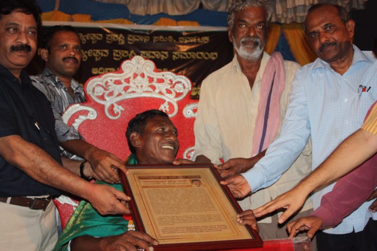 ಜೀತಕ್ಕಿದ್ದ ಜೇನುಕುರುಬರ ಸೋಮಣ್ಣರ ಪಾರಂಪರಿಕ ಜ್ಞಾನದ ಕಣಜ ಕಂಡರೆ ಬೆರಗಾಗುತ್ತೀರಿ!