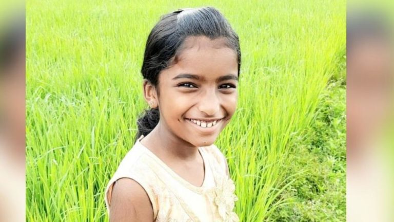 ತರಗತಿಯಲ್ಲಿದ್ದ ಬಾಲಕಿಗೆ ಕಚ್ಚಿದ ಹಾವು: ತಲೆಕೆಡಿಸಿಕೊಳ್ಳದ ಶಿಕ್ಷಕಿ, ಬಾಲಕಿಯ ಧಾರುಣ ಸಾವು