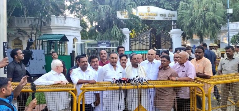 ಆಪರೇಷನ್‌ ಕಮಲ ನಡೆಸಿದ ಬಿಜೆಪಿ ವಿರುದ್ಧ ರಾಜ್ಯಪಾಲರಿಗೆ ದೂರು ನೀಡಿದ ಕಾಂಗ್ರೆಸ್‌