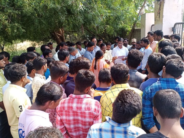 ರಾಯಚೂರು ಪಿ.ಜಿ ಸೆಂಟರ್‌ನಲ್ಲಿ ಬೋರ್ಡ್‌, ಊಟದ ತಟ್ಟೆ, ಕುಡಿಯುವ ನೀರು ಸಹ ಇಲ್ಲ! : ಸಿಟ್ಟಿಗೆದ್ದ ವಿದ್ಯಾರ್ಥಿಗಳಿಂದ ಧಿಡೀರ್‌ ಪ್ರತಿಭಟನೆ