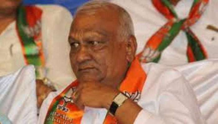 ಬಿಜೆಪಿಗೆ ಗುಡ್‌ ಬೈ ಹೇಳಿ ಕಾಂಗ್ರೆಸ್‌ ಕೈ ಹಿಡಿದ ಮಾಜಿ ಶಾಸಕ ರಾಜು ಕಾಗೆ: ನವೆಂಬರ್‌ 18ಕ್ಕೆ ನಾಮಪತ್ರ ಸಲ್ಲಿಕೆ