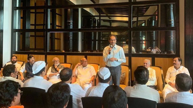 ನಾವು 162 ಜನ ಶಾಸಕರಿದ್ದೇವೆ: ಬೇಕಿದ್ದರೆ ಬಂದು ನೋಡಿ – ರಾಜ್ಯಪಾಲರಿಗೆ ಶಿವಸೇನೆ ಸಂಜಯ್‌ ರಾವತ್‌ ಆಹ್ವಾನ