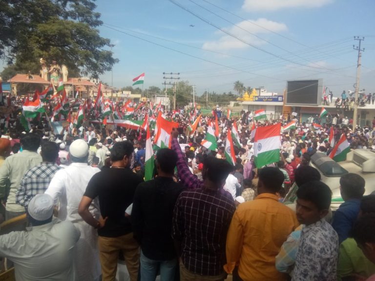 CAA, NRC ಯಿಂದ ಅಜಾದಿ, ಮೋದಿ-ಶಾರಿಂದ ಅಜಾದಿ: ತುಮಕೂರಿನಲ್ಲಿ ಬೃಹತ್‌ ಪ್ರತಿಭಟನೆ