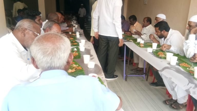 ಕುವೆಂಪು ಜನ್ಮದಿನದ ಅಂಗವಾಗಿ ಭದ್ರಾವತಿಯಲ್ಲಿ ಸಹಭೋಜನ, ಸಂವಿಧಾನದ ಮುನ್ನುಡಿಯ ಓದು…