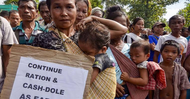 “ಯಾವುದೇ ಕಾರಣಗಳಿದ್ದರೂ ಸಹ ಜನರು ಹಸಿವಿನಿಂದ ಸಾಯುವಂತೆ ಮಾಡಬಾರದು” : ಕೇಂದ್ರಕ್ಕೆ ಸುಪ್ರೀಂ ತರಾಟೆ