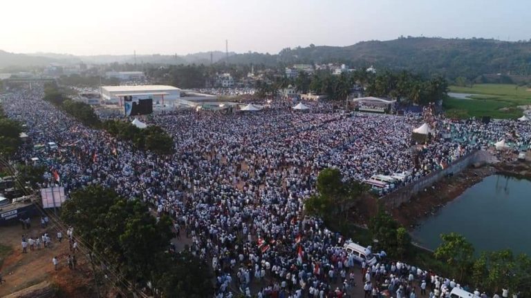 ಅಡ್ಯಾರ್‌ನಲ್ಲಿ ಮೊಳಗಿದ ಅಜಾದಿ ಘೋಷಣೆ: ಮಂಗಳೂರಿನಲ್ಲಿ ಸಿಎಎ, ಎನ್‌ಆರ್‌ಸಿ ವಿರುದ್ಧ ಭಾರೀ ಶಕ್ತಿ ಪ್ರದರ್ಶನ..