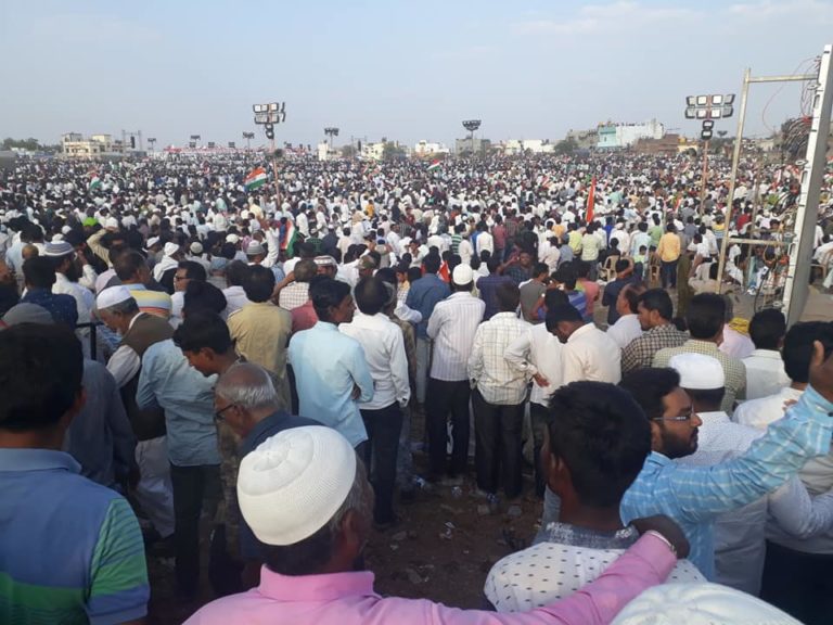 ಕಲಬುರಗಿಯಲ್ಲಿ ಬೃಹತ್‌ ಜನಸಾಗರದ ನಡುವೆ ಸಿಎಎ, ಎನ್‌ಆರ್‌ಸಿ ವಿರೋಧಿ ಜನಾಂದೋಲನ ಸಮಾವೇಶ…