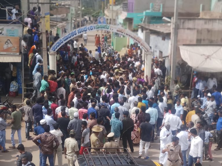 ಸಿಎಎ ಪರ ಜನಜಾಗೃತಿಗೆ ತಡೆ: ಬಿಜೆಪಿ ಕಾರ್ಯಕರ್ತರಿಗೆ ಬೆವರಿಳಿಸಿದ ಹೊಸಪೇಟೆ ಜನತೆ…