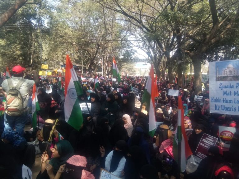 ನಿಲ್ಲದ CAA, NRC ವಿರೋಧಿ ಪ್ರತಿಭಟನೆ: ತುಮಕೂರಿನಲ್ಲಿ ಮಹಿಳೆಯರಿಂದ ಮೊಳಗಿದ ಅಜಾದಿ ಘೋಷಣೆ, ರಾಷ್ಟ್ರಗೀತೆ, ಹಿಂದೂಸ್ತಾನ ಹಮಾರ ಹಾಡು