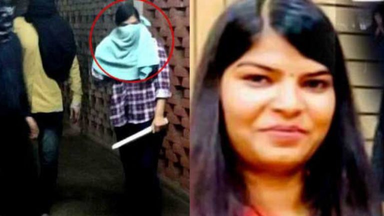 JNU ಹಲ್ಲೆ: ಮುಸುಕುಧಾರಿ ಹುಡುಗಿ ಎಬಿವಿಪಿ ಸದಸ್ಯೆ ಕೋಮಲ್‌ ಶರ್ಮಾ ಎಂದು ದೃಢಪಡಿಸಿದ ದೆಹಲಿ ಪೊಲೀಸರು