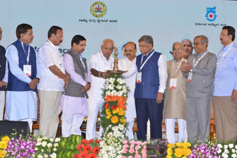 ಹುಬ್ಬಳ್ಳಿಯಲ್ಲಿ ‘ಇನ್ವೆಸ್ಟ್ ಕರ್ನಾಟಕ’ : ಇನ್ಸಲ್ಟ್ ಉತ್ತರ ಕರ್ನಾಟಕ – ರಿಯಲ್ ಎಸ್ಟೇಟ್ ಧಮಾಕ..