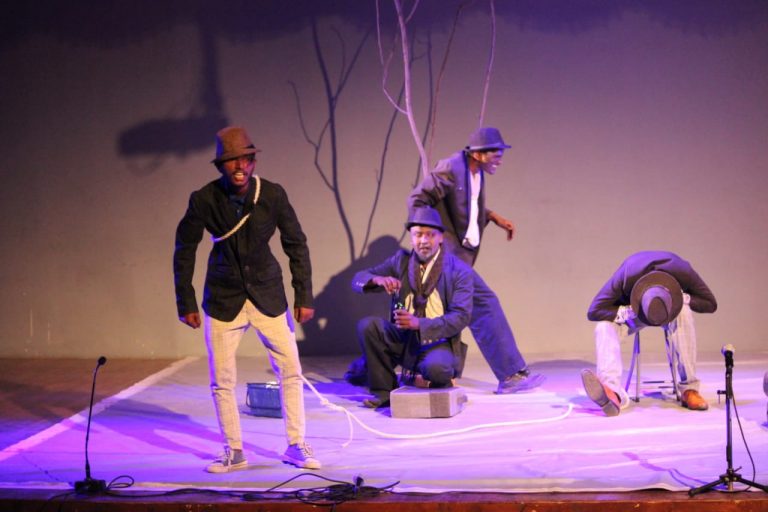 ’ವೇಟಿಂಗ್ ಪಾರ್ ಗಾಡೋ’ ; ನಮ್ಮನ್ನು ಉದ್ದೇಶಿಸಿ ಮಾತನಾಡುವ ನಾಟಕ…