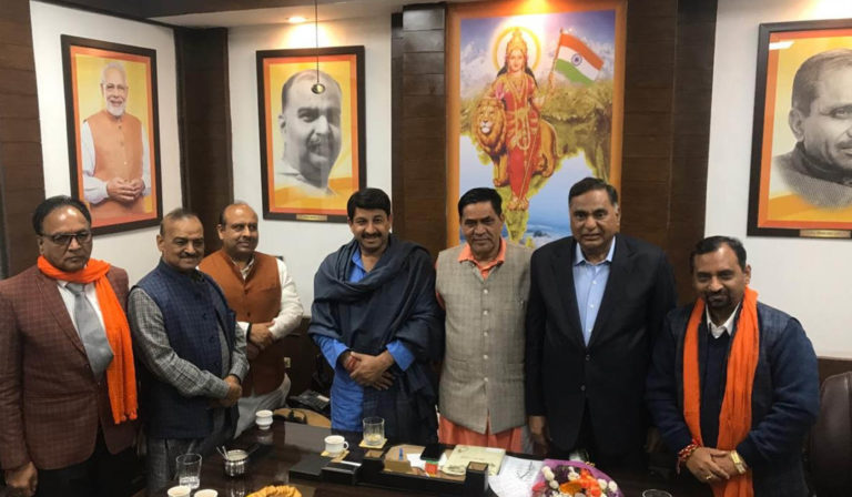 ಸೋಲಿನ ಹೊಣೆಹೊತ್ತು ರಾಜೀನಾಮೆಗೆ ಮುಂದಾದ ದೆಹಲಿ ಬಿಜೆಪಿ ಮುಖ್ಯಸ್ಥ ಮನೋಜ್‌ ತಿವಾರಿ