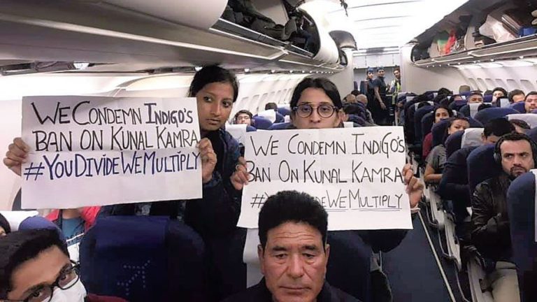 ಕುನಾಲ್ ಕಮ್ರಾಗೆ ನಿಷೇಧ ವಿರೋಧಿಸಿ, ಇಂಡಿಗೊ ವಿಮಾನದ ಒಳಗೆ ಪ್ರತಿಭಟಿಸಿದ ಜನ!