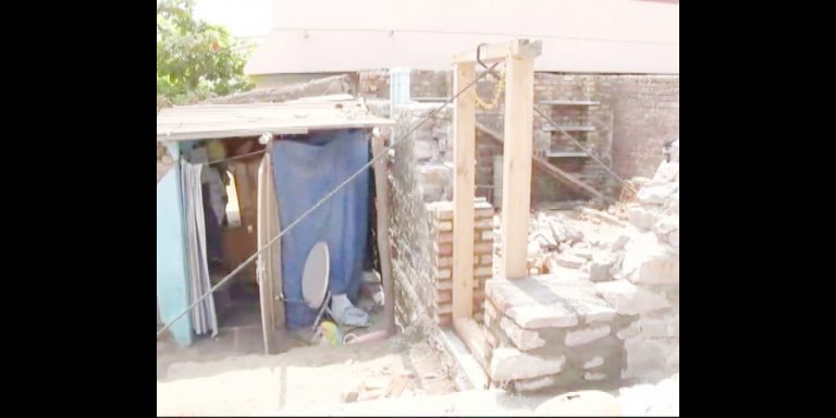 ನೆರೆಯ ಹೊರೆ: ನೆಮ್ಮದಿಯಲ್ಲಿ ಒಂದೂ ಊರಿಲ್ಲ, ಆರು ತಿಂಗಳಾದರೂ ಸೂರಿಲ್ಲ