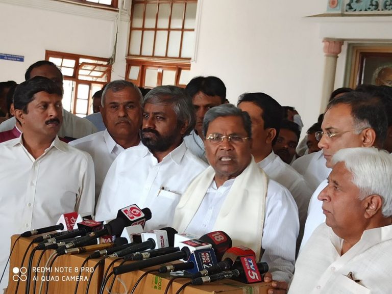 ಯತ್ನಾಳ್‌ರವರನ್ನು ತಕ್ಷಣ ಅಮಾನತು ಮಾಡಬೇಕು: ಸಿದ್ದರಾಮಯ್ಯ ಆಗ್ರಹ