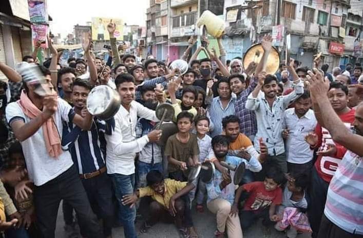 ಜನಕೋಟಿಯ ಮಿದುಳು ಹೊಕ್ಕಿರುವ ವೈರಸ್ ಕತೆಯೇನು? – ಡಿ.ಉಮಾಪತಿ