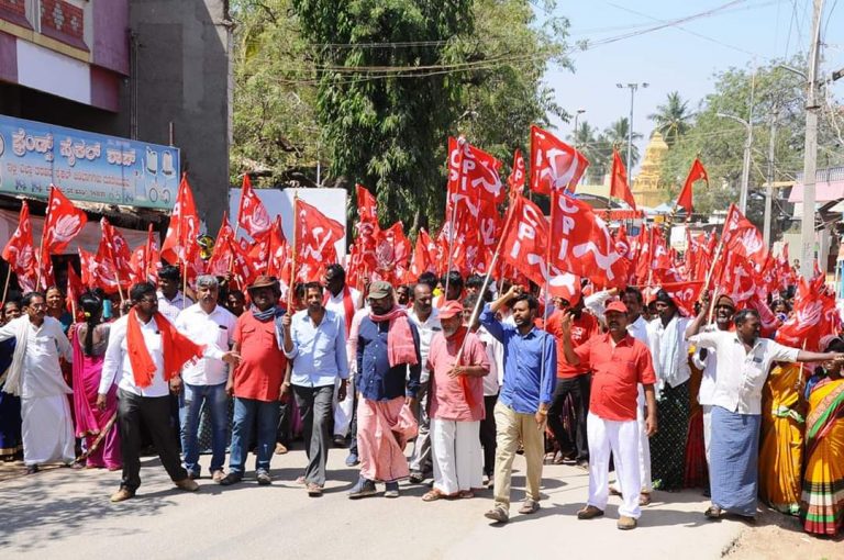ಸೂರಿಗಾಗಿ ಕೋಟಿ ಹೆಜ್ಜೆ : ನೆಲೆ – ನಿವೇಶನಕ್ಕಾಗಿ ಬಡಜನರ ಬೃಹತ್‌ ಕಾಲ್ನಡಿಗೆ ಜಾಥ…