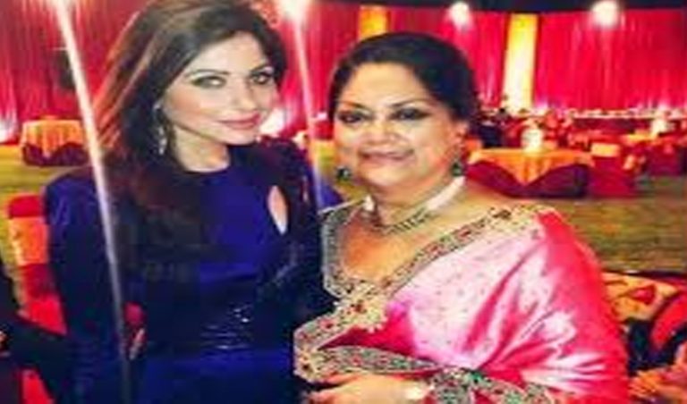 ಕೊರೊನಾ ಸೋಂಕಿತ ಗಾಯಕಿ ಕನಿಕಾ ಕಫೂರ್ ಮೇಲೆ ಎಫ್ಐಆರ್ ದಾಖಲು…!!