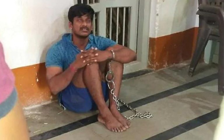 CRPF ಕಮಾಂಡೋ ಸೈನಿಕನಿಗೆ ಬೆಳಗಾವಿ ಪೊಲೀಸರು ಕೋಳ ತೊಡಿಸಿದ್ದೇಕೆ?