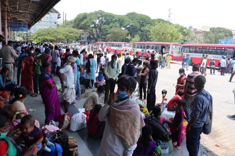 ತೀವ್ರ ಟೀಕೆ ನಂತರ ಎಚ್ಚೆತ್ತ ಸರ್ಕಾರ: ಒಂದೇ ಕಡೆಯ ಬಸ್‌ ದರ ಪಡೆಯಲು ನಿರ್ಧಾರ