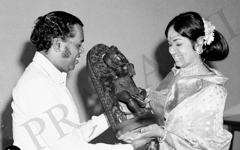 ಹಣ್ಣೆಲೆ ಚಿಗುರಿದಾಗ, ಮುಕ್ತಿ, ಶರಪಂಜರ, ಮಿನುಗುತಾರೆ ಕಲ್ಪನಾ