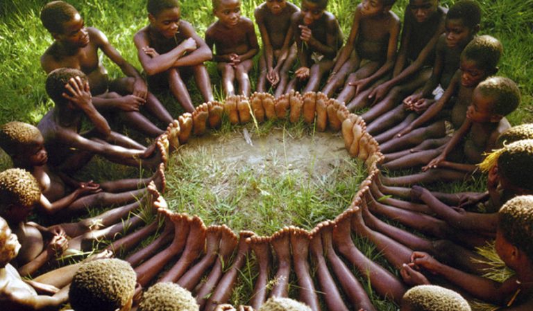 “ಬೇರೆಯವರು ನಿರಾಸೆಯ ಬೇಸರದಲ್ಲಿರುವಾಗ ಒಬ್ಬನೇ ಒಬ್ಬ ಖುಷಿಯಾಗಿರಲು ಹೇಗೆ ಸಾಧ್ಯ?”