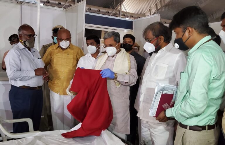 ರಾಜ್ಯ ಸರ್ಕಾರ ಸರ್ವಾಧಿಕಾರಿಯಂತೆ ವರ್ತಿಸುತ್ತಿದೆ: ಸಿದ್ದರಾಮಯ್ಯ