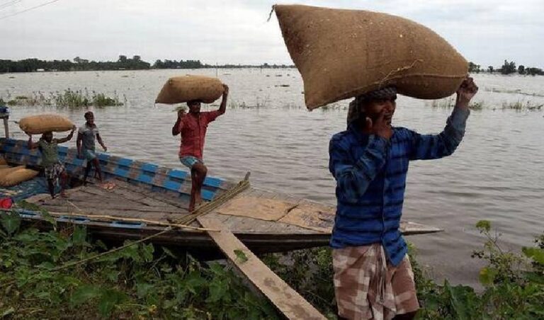 ಅಸ್ಸಾ ಪ್ರವಾಹ ಹಾಗೂ ಭೂಕುಸಿತದಿಂದ 70 ಜನರು ಮೃತ