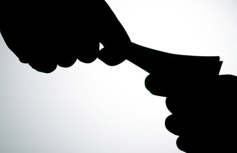 ಅತ್ಯಾಚಾರ ಆರೋಪಿಯಿಂದ 20 ಲಕ್ಷ ರೂ ಲಂಚ: ಗುಜರಾತ್‌ನ ಮಹಿಳಾ ಪಿಎಸ್‌ಐ ಬಂಧನ