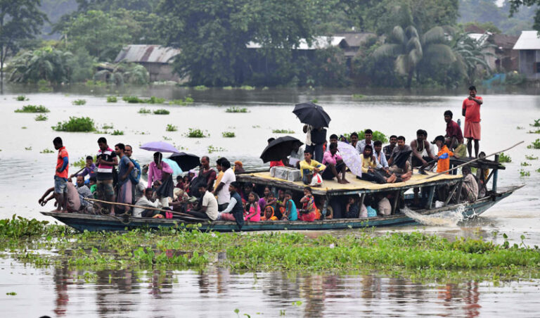 ಅಸ್ಸಾಂನಲ್ಲಿ ಪ್ರವಾಹ; 26 ಜಿಲ್ಲೆಗಳ 26 ಲಕ್ಷ ಜನರು ಸಂಕಷ್ಟದಲ್ಲಿದ್ದಾರೆ!