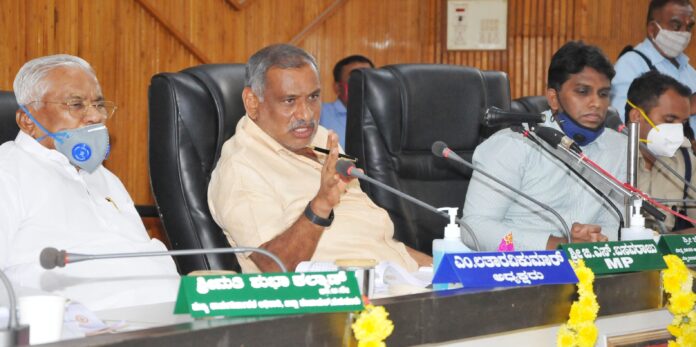 ಕುಣಿಗಲ್‌ ಶಾಸಕರನ್ನು ’ಫ್ರಾಡ್’ ಎಂದು ಕರೆದ ಸಚಿವ ಜೆ. ಸಿ. ಮಾಧುಸ್ವಾಮಿ