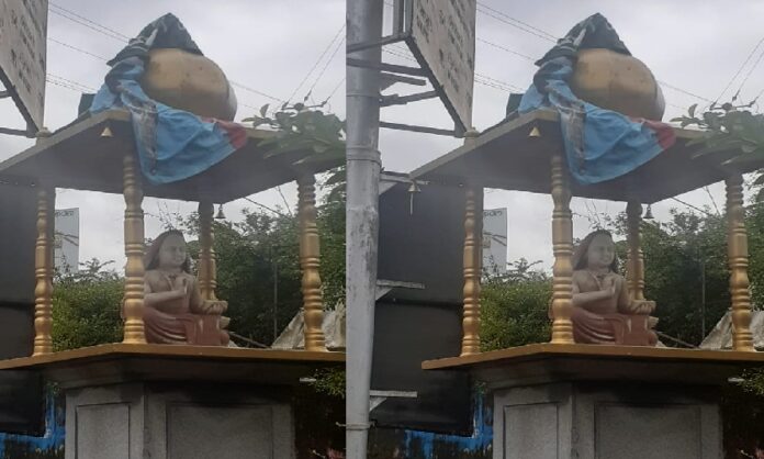 ಶೃಂಗೇರಿ ಘಟನೆ: ಮಸೀದಿಯಿಂದ ಧ್ವಜ ಕದ್ದುಕೊಂಡು ಹೋಗುವ ಎಕ್ಸ್‌‌ಕ್ಲೂಸಿವ್ ವೀಡಿಯೋ