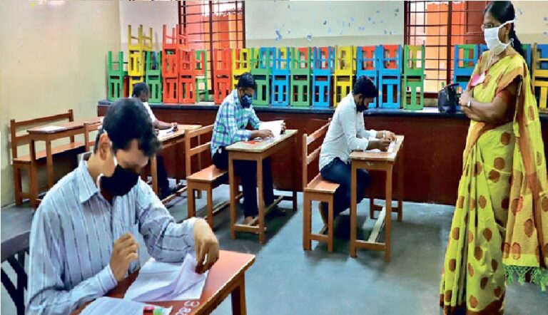 ಹಲವು ಗೊಂದಲಗಳ ನಡುವೆ ನಡೆಯಲಿರುವ ಪದವಿ ಪರೀಕ್ಷೆಗಳು