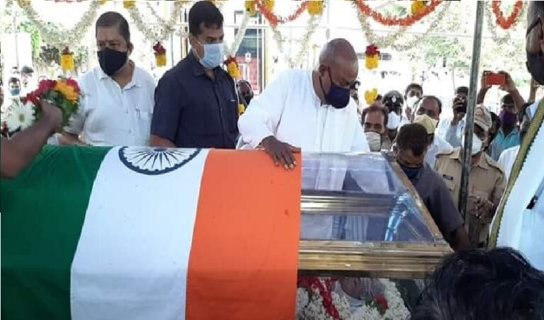 ಆಮಿಷಕ್ಕೆ ಬಲಿಯಾಗದ ಸತ್ಯನಾರಾಯಣ್ ನಿಷ್ಠಾವಂತ ವ್ಯಕ್ತಿ: ಮಾಜಿ ಪ್ರಧಾನಿ ದೇವೇಗೌಡ