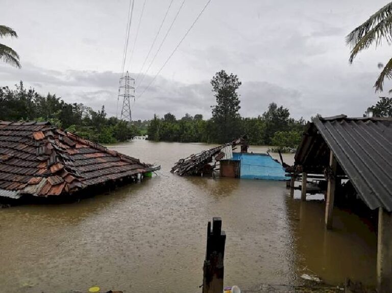 ಪ್ರವಾಹ ಪರಿಸ್ಥಿತಿ: ಪ್ರಧಾನಿ ಮಾಡಿದ ಕನ್ನಡದ ಒಂದು ಟ್ವೀಟ್ ನೆರೆ ಪರಿಹಾರವಾಗಬಲ್ಲುದೇ?