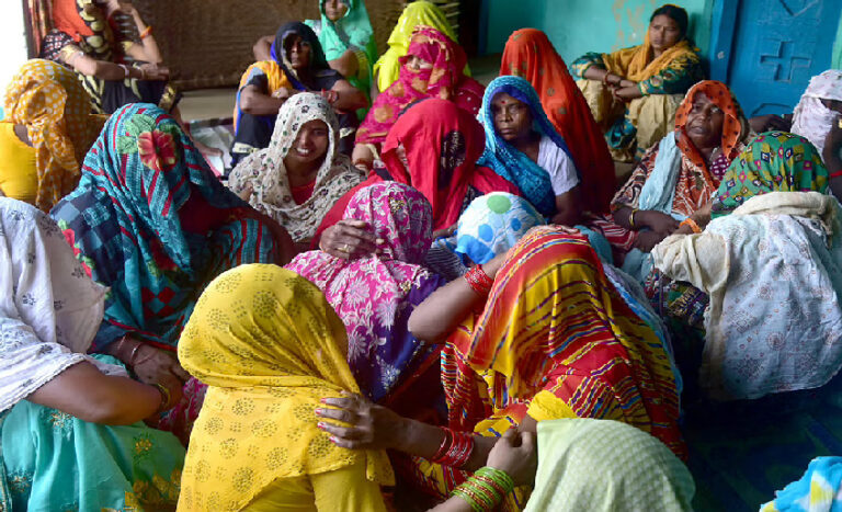 ’ನಮಗೆ ರಕ್ಷಣೆ ಬೇಕು, ದೆಹಲಿಗೆ ಸ್ಥಳಾಂತರಿಸಿ’: ಹತ್ರಾಸ್ ಸಂತ್ರಸ್ತ ಕುಟುಂಬ