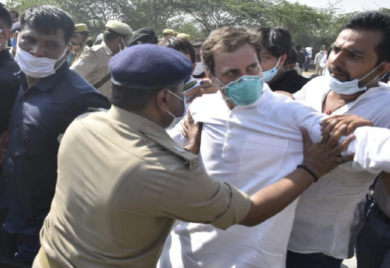 ಹತ್ರಾಸ್ ಸಂತ್ರಸ್ತ ಕುಟುಂಬ ಭೇಟಿಗೆ ಪಾದಯಾತ್ರೆ: ರಾಹುಲ್, ಪ್ರಿಯಾಂಕಾ ಬಂಧನ