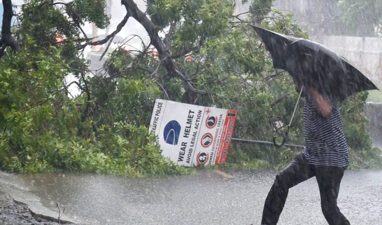 ತಮಿಳುನಾಡು: ’ನಿವಾರ್’ ನಿವಾರಣೆಯಾಗುವ ಮೊದಲೇ ಬುರೆವಿ ಚಂಡಮಾರುತ ಸಿದ್ದ!