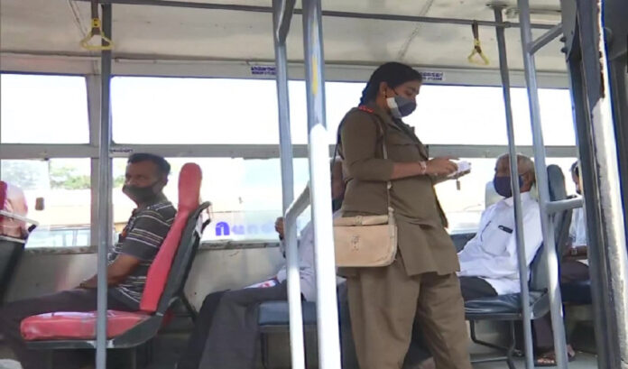 ಬೆಂಗಳೂರು: ಬಿಎಂಟಿಸಿ ಮಹಿಳಾ ಕಂಡಕ್ಟರ್‌ಗಳಿಗೆ ಸ್ವಯಂ ರಕ್ಷಣಾ ತರಬೇತಿ!