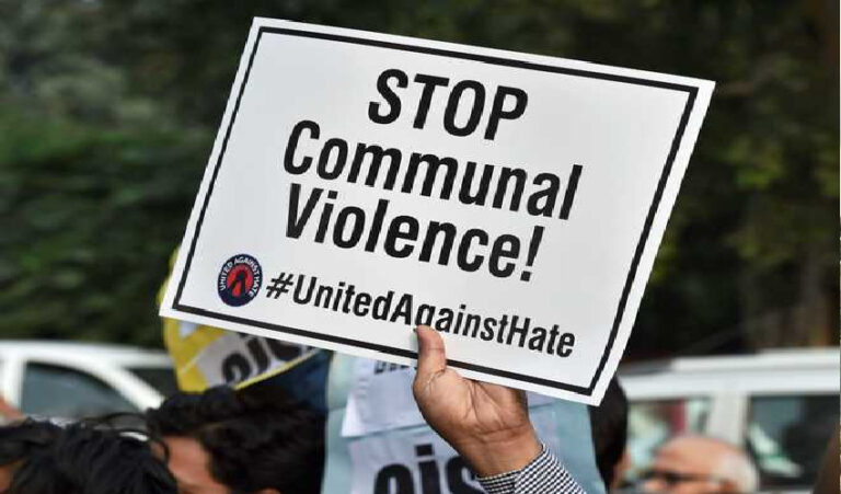 ಪಾಕ್: ಉದ್ರೇಕಿತರಿಂದ ಹಿಂದೂಗಳ ಮೇಲೆ ದಾಳಿ; ದೊಡ್ಡ ಅಪಾಯ ತಡೆದ ಮುಸ್ಲಿಂ ಕುಟುಂಬಗಳು!