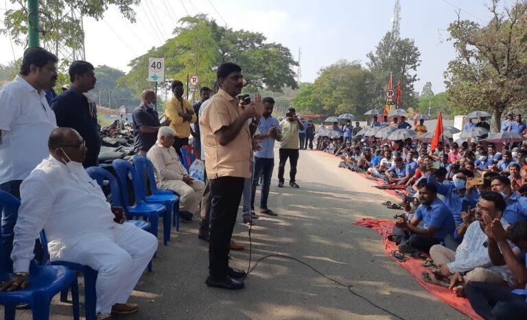 ಕಂಪೆನಿ ಹಠಮಾರಿ ದೋರಣೆ ಕೈಬಿಡದಿದ್ದರೆ ನಾನೇ ಹೋರಾಟಕ್ಕಿಳಿಯುತ್ತೇನೆ: ಟೊಯೊಟಾ ಕಾರ್ಮಿಕರ ಬೆಂಬಲಕ್ಕೆ ಡಿಕೆ. ಸುರೇಶ್
